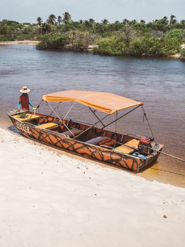 dione-film-sdB0P0zWXwk-unsplash